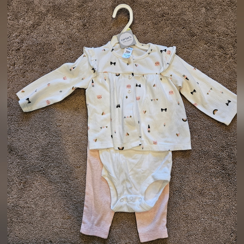 NWOT Carter's 3 piece girls love you outfit